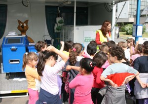 Scolaresca_in_visita_al_CAM